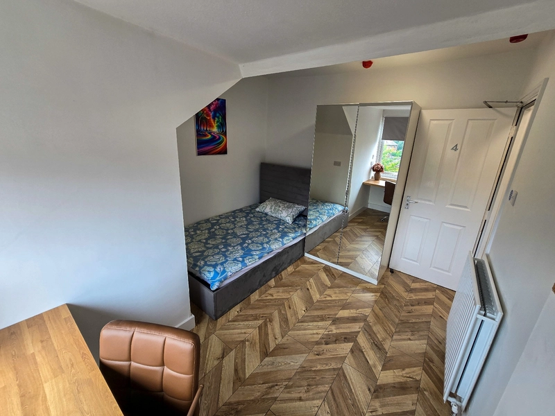Sherwin Grove, 5-Bed Ensuite Student Home NG7 2EZ - Thumbnail 5